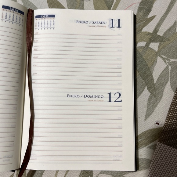 100% genuine Italian leather Spanish agenda year 2025 - Picture 3 of 4